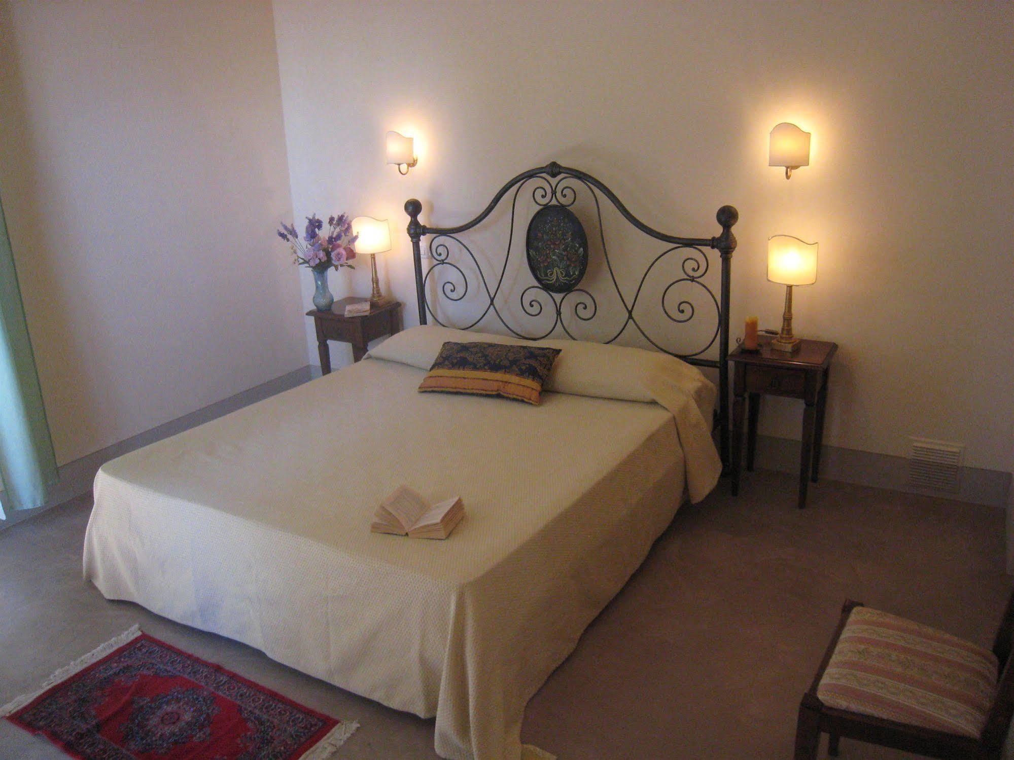 Seven Cortona Bed & Breakfast Exterior photo
